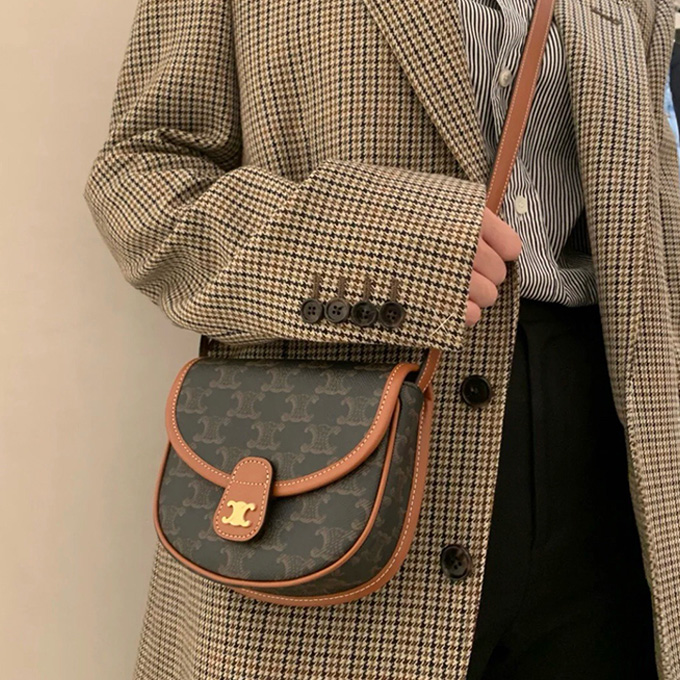 celine triomphe canvas mini besace saddle bag